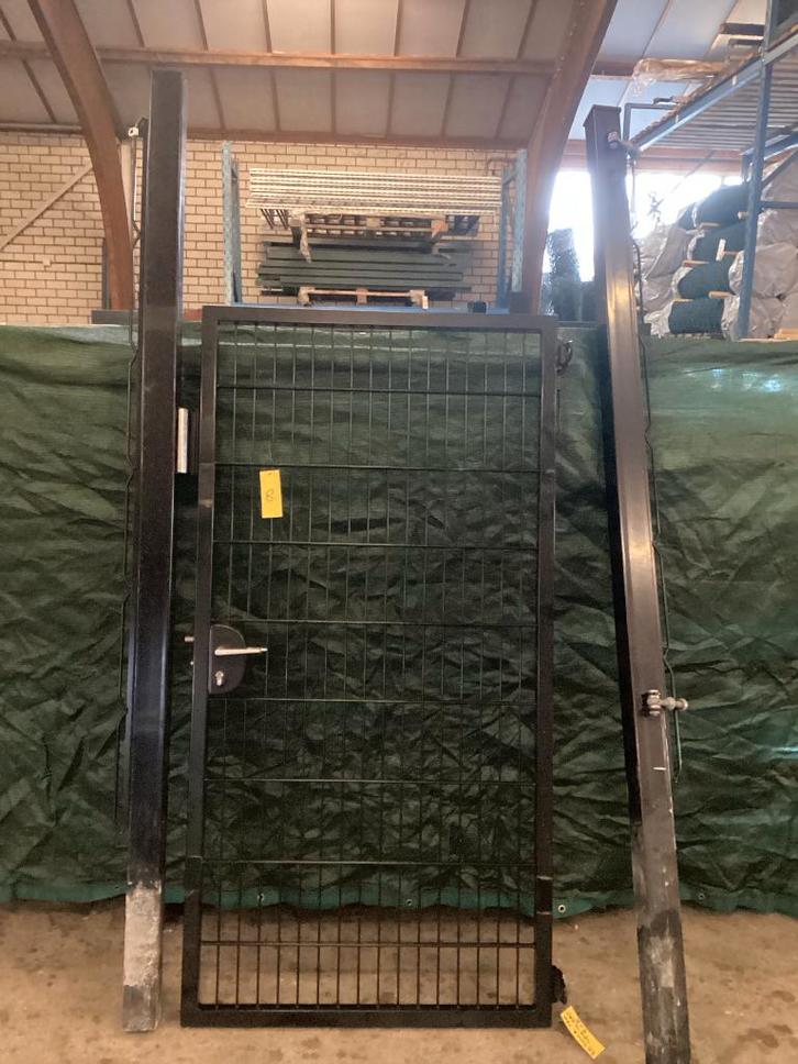 Enkele dubbelstaafmatpoort zwart, Tuin en Terras, Tuinpoorten, Zo goed als nieuw, Draaipoort, IJzer, 150 tot 200 cm, Minder dan 100 cm