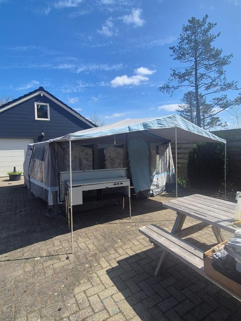 Alpenkreuzer vouwwagen met keuken en slaapplekken, Caravans en Kamperen, Vouwwagens, Ophalen, Alpenkreuzer, Aanwezig, Grijs