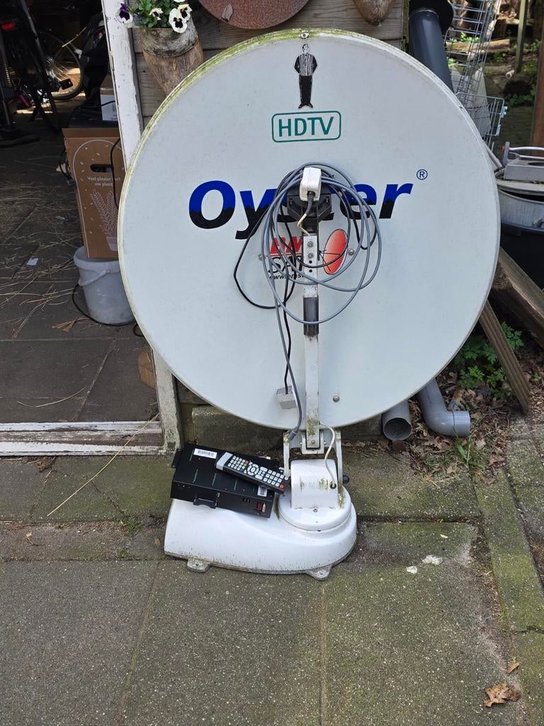 Oyster HDTV schotelantenne, Audio, Tv en Foto, Schotelantennes, Ophalen, Gebruikt, (Schotel)antenne, Overige merken