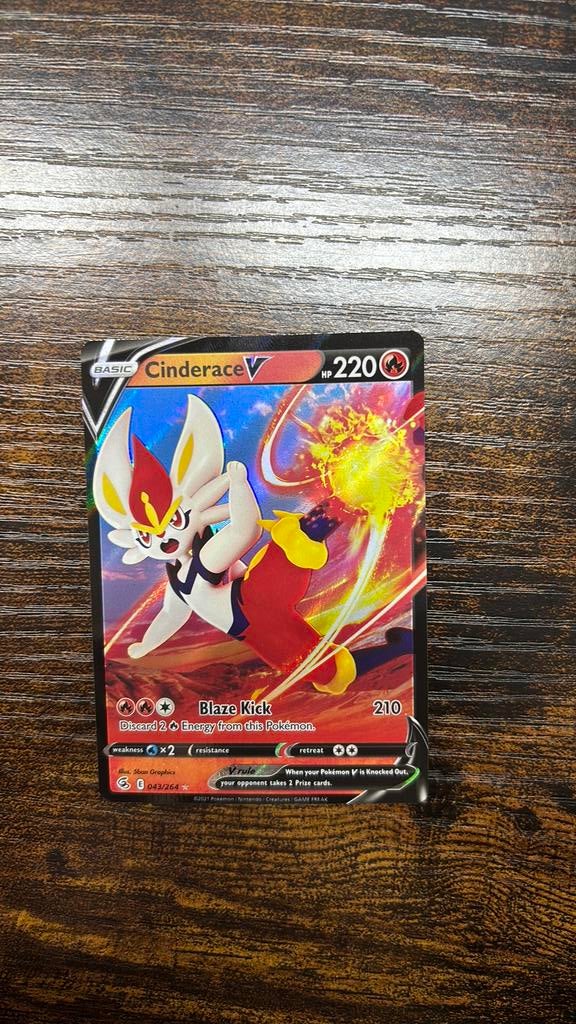 Cinderace V (043/264) Fusion Strike, Ophalen of Verzenden, Zo goed als nieuw