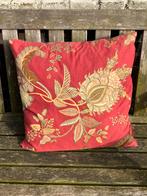 Vintage Engels kussen veren vulling roze floral, Huis en Inrichting, Woonaccessoires | Kussens, Ophalen of Verzenden, Zo goed als nieuw