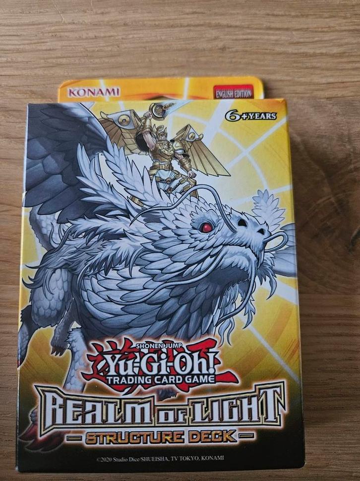 Yu-Gi-Oh! Realm of Light Structure Deck (Engels), Hobby en Vrije tijd, Verzamelkaartspellen | Yu-gi-Oh!, Nieuw, Starterdeck, Ophalen of Verzenden