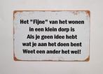 Wonen in een klein dorp reclamebord van metaal wandbord deco, Info@deconoord.nl, Deco Noord, Nieuw, Ophalen of Verzenden