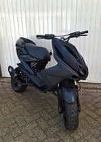 Super mooie yamaha Aerox Brom, Fietsen en Brommers, Ophalen, Zo goed als nieuw, Tweetakt, Aerox