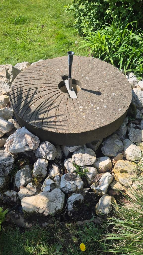 Molensteen, Ophalen, Beton, Waterornament