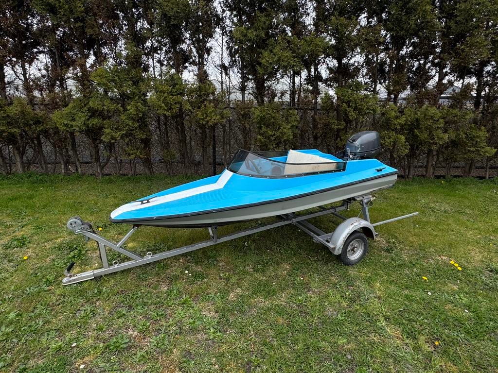 Spitfire speedboot met 10pk motor en aanhanger, Watersport en Boten, Speedboten, Gebruikt, Ophalen of Verzenden, Minder dan 70 pk