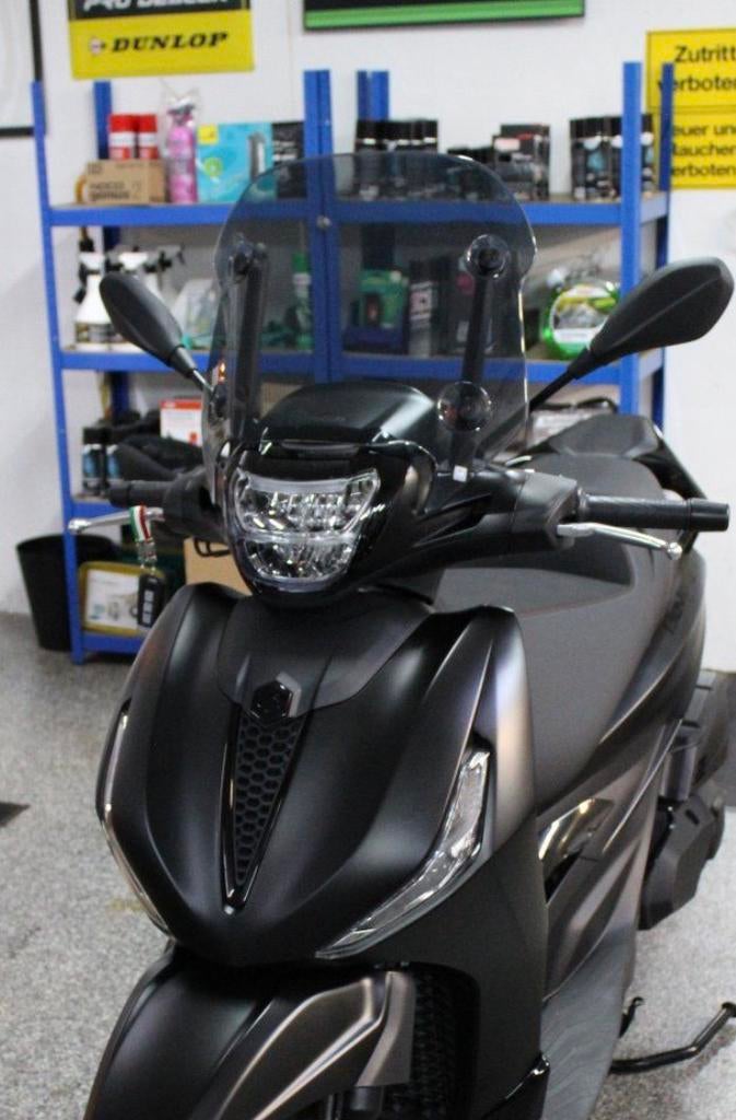 Windscherm orgineel piaggio smoke Piaggio Beverly HPE, Ophalen of Verzenden, Zo goed als nieuw, Benzine