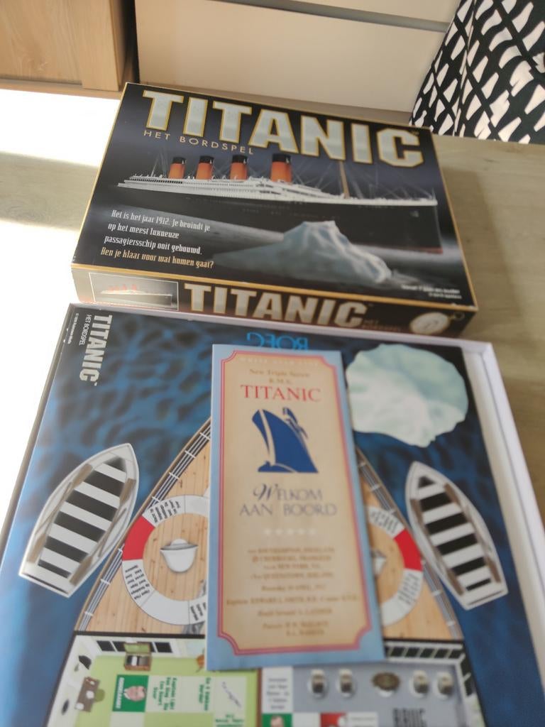 Titanic Het Bordspel - Compleet en in goede staat, Hobby en Vrije tijd, Gezelschapsspellen | Bordspellen, Identity Games, Vijf spelers of meer