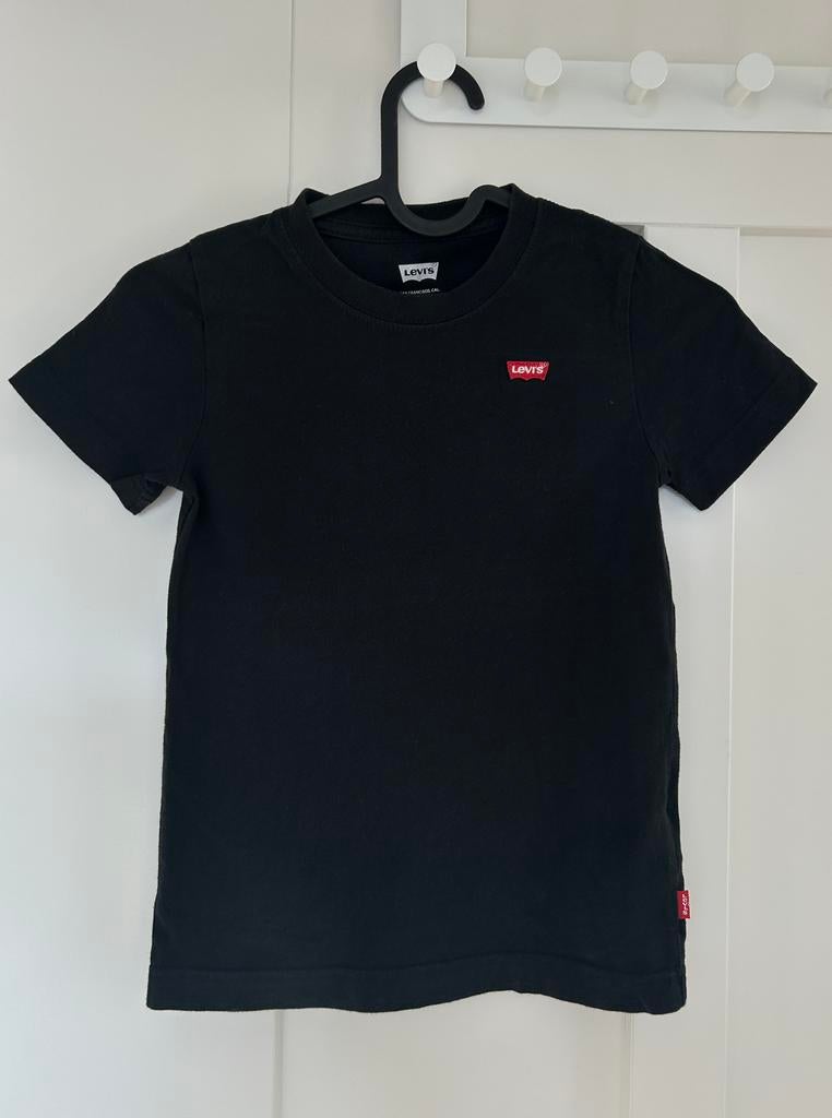 Levi's t-shirt zwart jongens maat 116, Kinderen en Baby's, Kinderkleding | Maat 116, Ophalen of Verzenden, Zo goed als nieuw, Jongen
