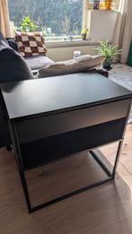 Zwart kastje / dressoir met lade, Huis en Inrichting, Kasten | Dressoirs, Ophalen, Gebruikt, Modern, Industrieel