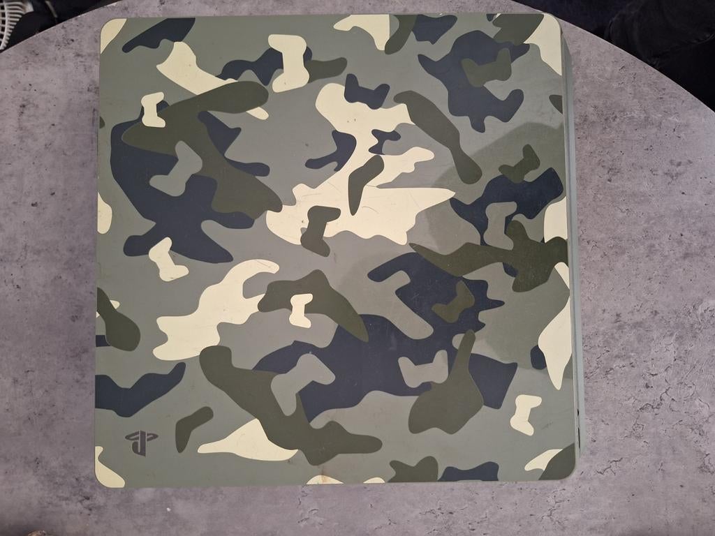 Playstation 4 ww2 edition met spellen en meer, Ophalen, Met games, Zo goed als nieuw, 1 TB