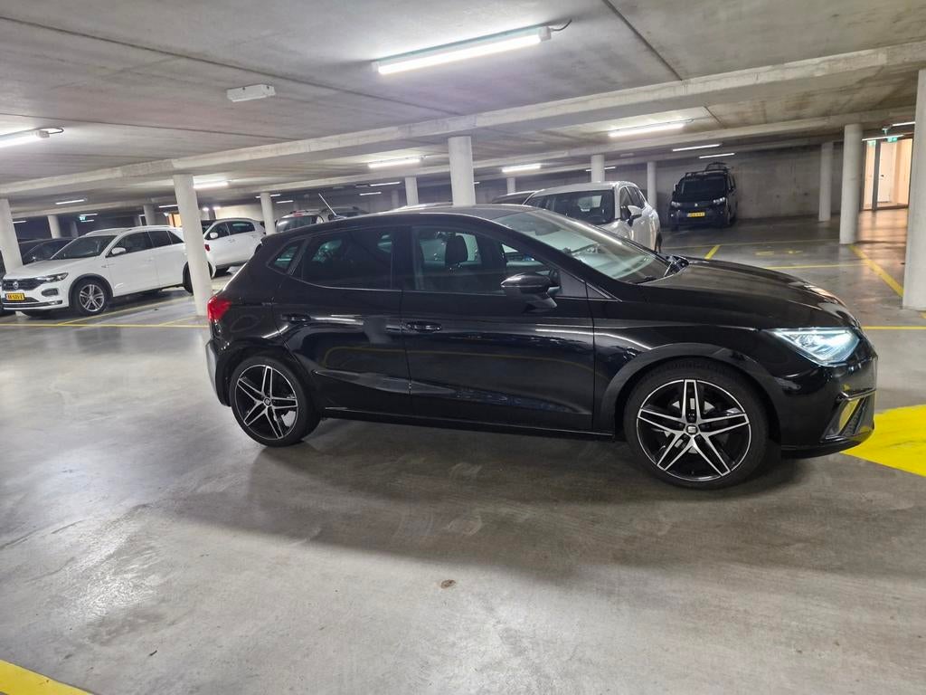Seat Ibiza 1.0 TSI 115pk 2020 Zwart, Auto's, Seat, Voorwielaandrijving, Zwart, Origineel Nederlands, Handgeschakeld