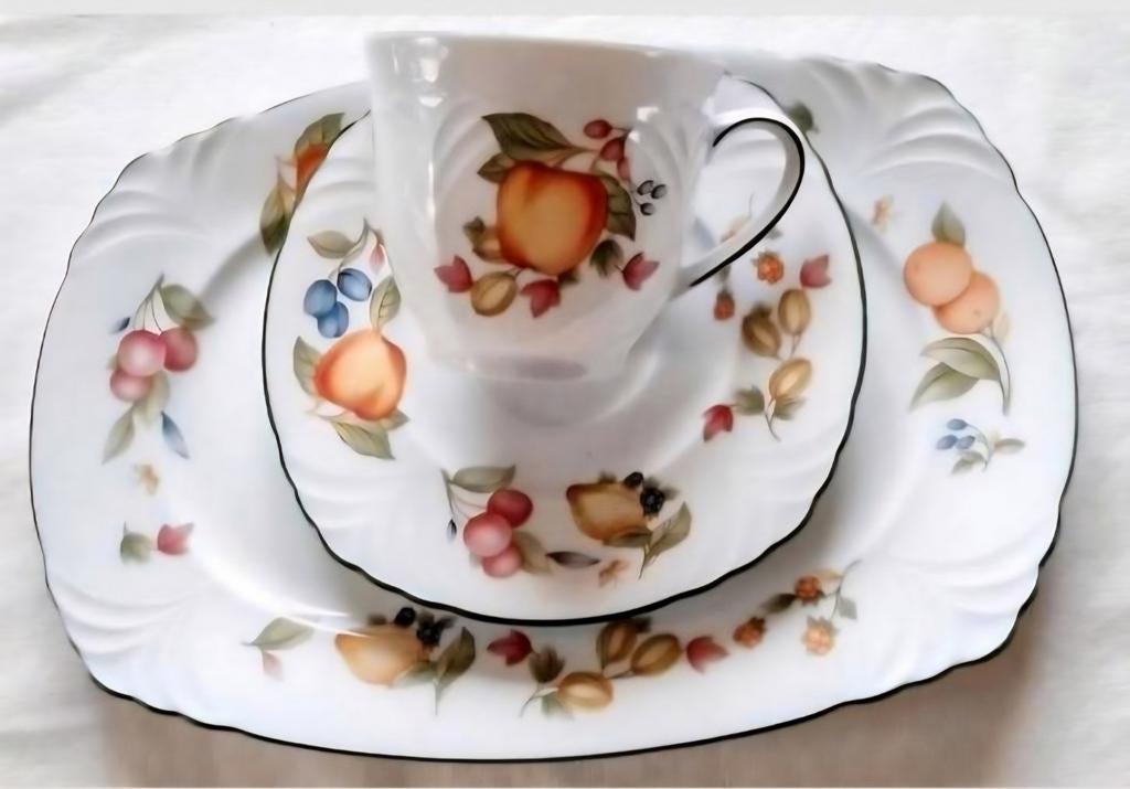 Winterling Marktleuthen schalen schaaltjes theelichtje fruit, Antiek en Kunst, Antiek | Servies los, Ophalen of Verzenden
