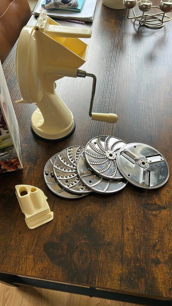 Super Shred Vegetable Shredder/ groente snijder, Ophalen, Overige typen, Kunststof, Zo goed als nieuw