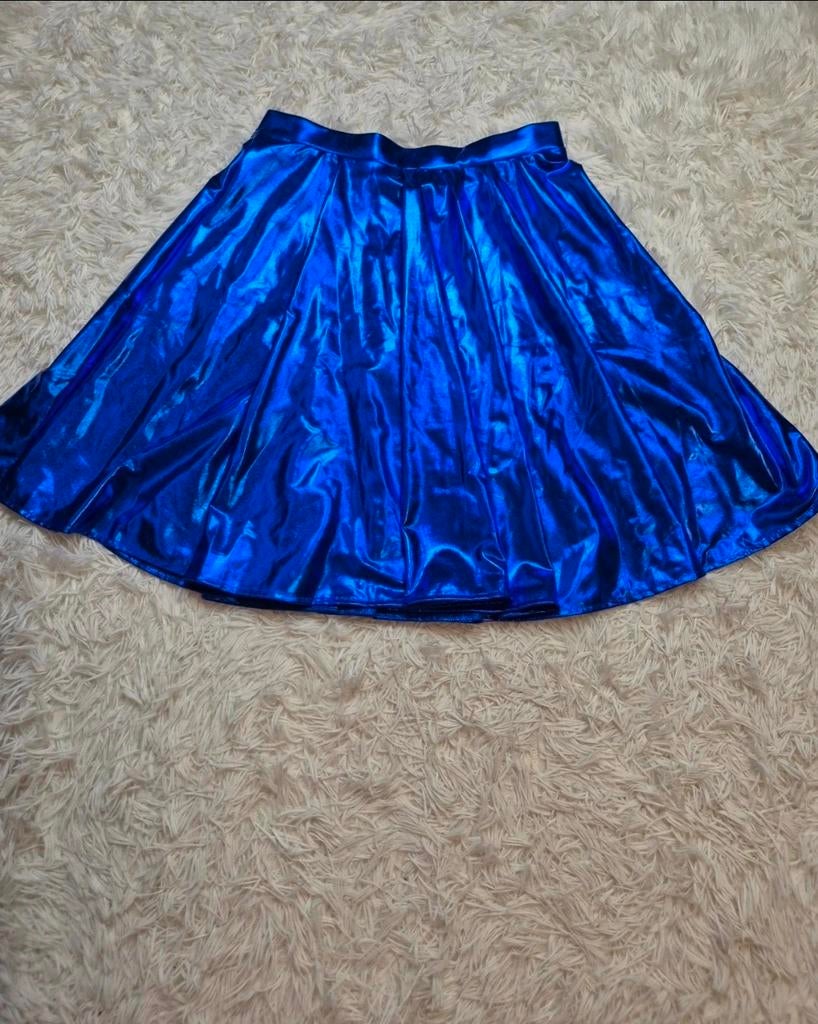 Glimmend blauw minirokje met broekje maat S, Kleding | Dames, Rokken, Verzenden, Nieuw, Blauw, Boven de knie