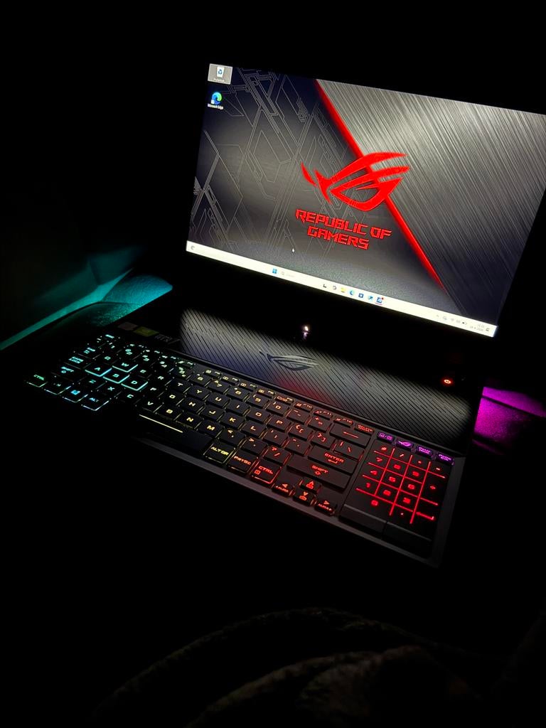 ASUS ROG Zephyrus S GX531GW | nieuwe accu, zeer goede staat, Computers en Software, Windows Laptops, Ophalen, Met videokaart, 2 tot 3 Ghz