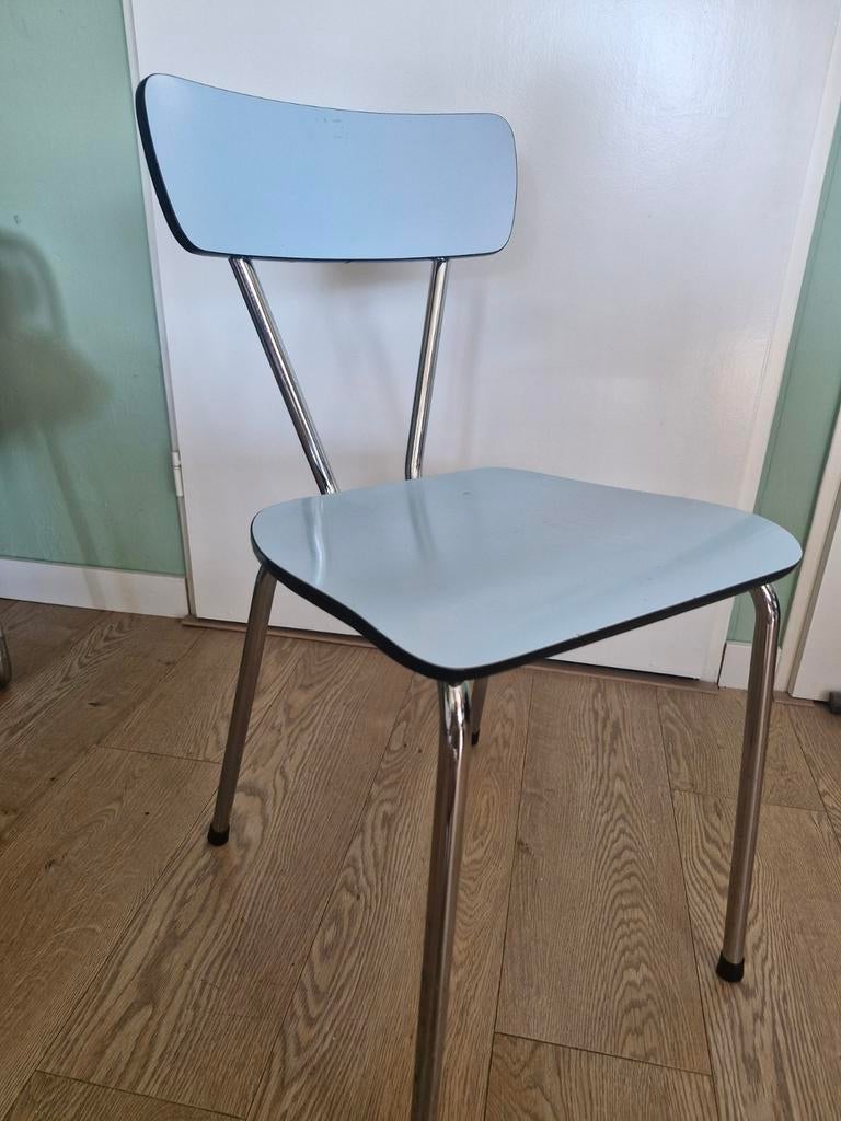 Retro stoel (lichtblauw), Huis en Inrichting, Stoelen, Ophalen