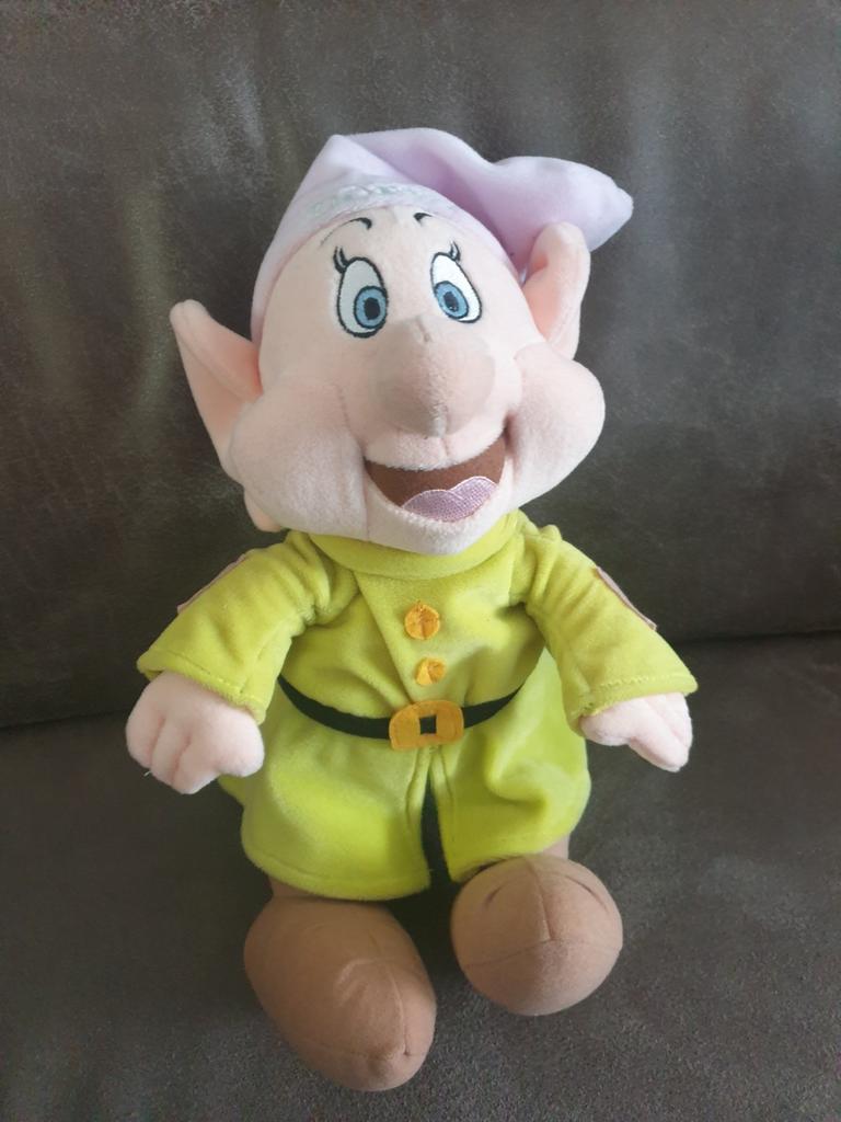 Knuffel Dwerg Dopey van Sneeuwwitje en de Zeven Dwergen, Ophalen of Verzenden, Sneeuwwitje of Doornroosje, Zo goed als nieuw, Knuffel