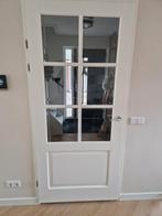 Witte binnendeur met glas (opdek), Ophalen