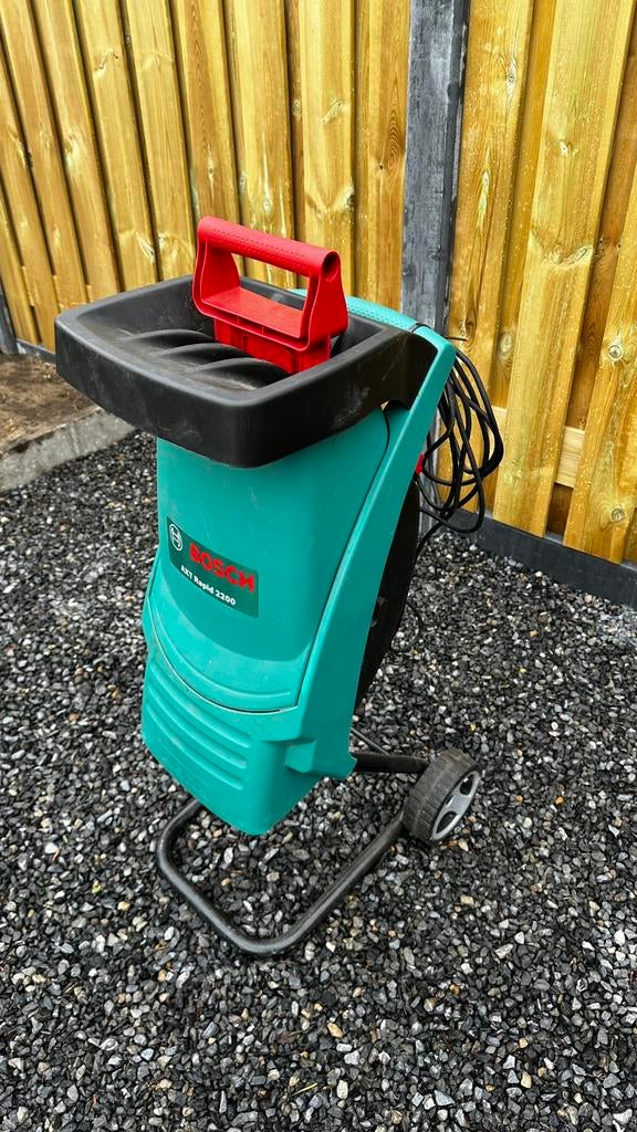 BOSCH AXT Rapid 2200, Tuin en Terras, Hakselaars, Ophalen, Gebruikt, Elektrisch