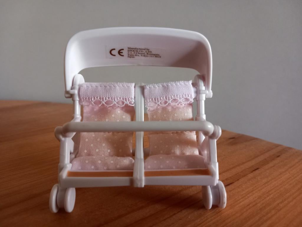Sylvanian families roze tweelingbuggy, Verzamelen, Ophalen of Verzenden, Zo goed als nieuw, Poppenhuis