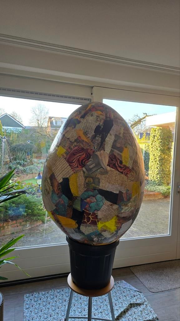 Groot paasei, Ophalen, Nieuw