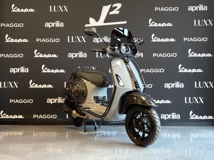 Vespa Sprint | Nardo Grey | Brom | 2026 | 0 km | Akra, Fietsen en Brommers, Scooters | Vespa, Nieuw, Overige modellen, Maximaal 45 km/u