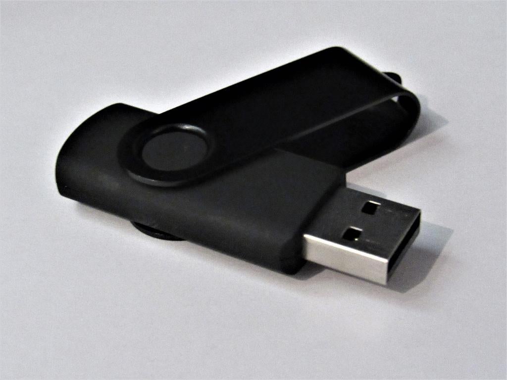 TMS Swivel USB 2.0 stick 16GB nieuw, Postadres, E-mailadres, Nieuw, Ophalen of Verzenden