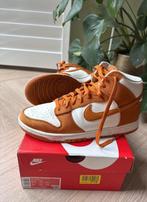Nike Dunk High Retro SE, Kleding | Heren, Schoenen, Overige kleuren, Ophalen of Verzenden, Sneakers of Gympen, Zo goed als nieuw