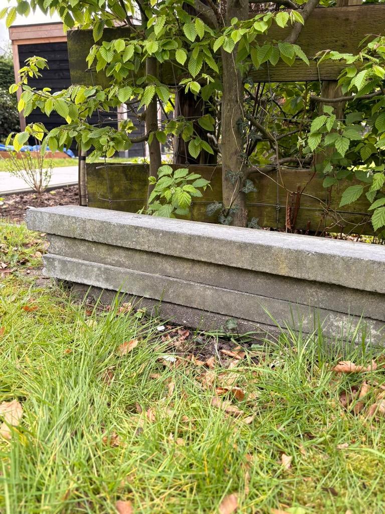 Opsluitbandjes 4 stuks, gratis afhalen, Tuin en Terras, Tegels en Klinkers, Ophalen, Gebruikt, Beton, Overige typen