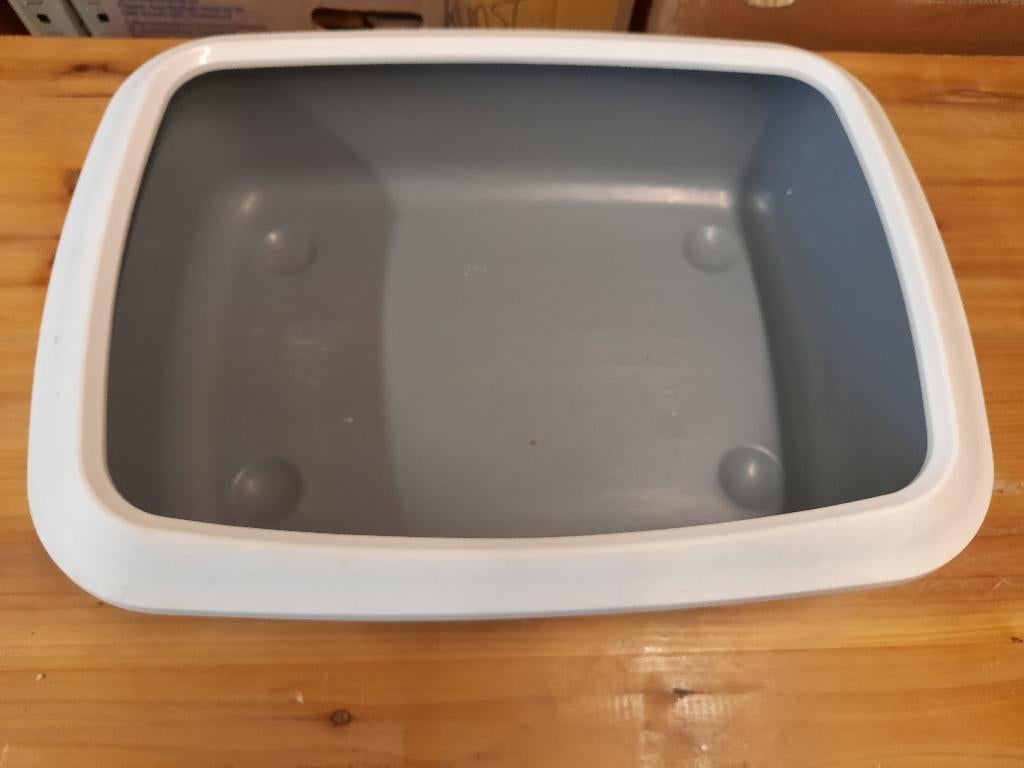 3 verschillende katten / honden bakken, Ophalen, Gebruikt, Open