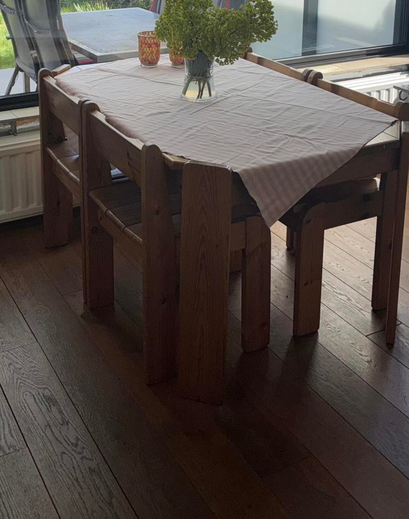 Hout Keukentafel met 4 stoelen, ophalen bieden, Huis en Inrichting, Tafels | Eettafels, Ophalen, Zo goed als nieuw, Rechthoekig