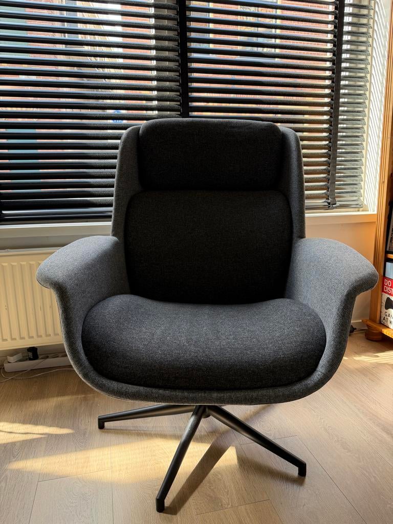 ÄLEBY Draaifauteuil Gunnared middengrijs/donkergrijs, Ophalen, Gebruikt, Stof, 75 tot 100 cm