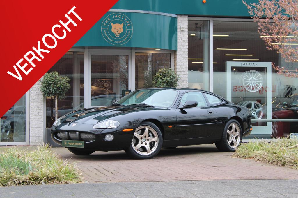 Jaguar XKR 4.0 V8 Coupé, Gebruikt, 8 cilinders, 4 stoelen, Zwart