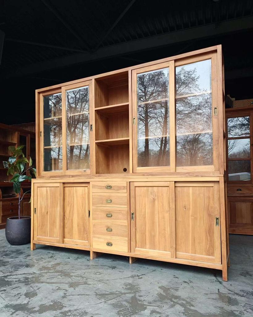 Grote / Brede teakhouten winkelkast | Schoolkast #2340, Huis en Inrichting, Kasten | Buffetkasten, Niet ingevuld, Gebruikt, Met deur(en)