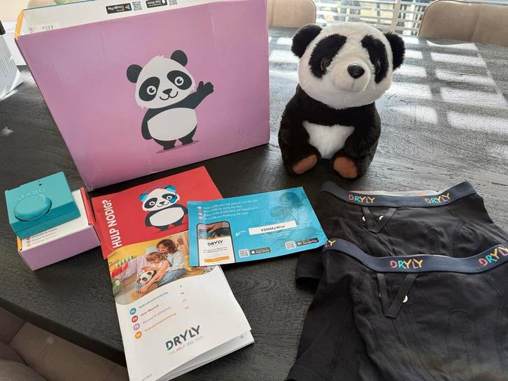 DRYLY plaswekker NEW  (set met panda knuffel en 2 boxers), Kinderen en Baby's, Kinderkleding | Overige, Zo goed als nieuw, Jongen of Meisje