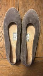 Gabor suède ballerina's - Zo goed als nieuw, Ophalen of Verzenden, Zo goed als nieuw, Grijs, Ballerina's