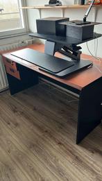 Bureau. Gaat al heel wat jaren mee maar in goede staat, Huis en Inrichting, Bureaus, Ophalen of Verzenden, Zo goed als nieuw