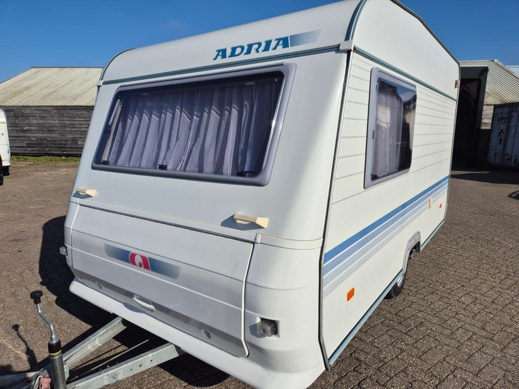 Nette Adria Altea 361 LT,Mover,Voortent, Luifel,Bovag 2025, Standaardzit, Tot en met 2, Bedrijf, 750 - 1000 kg