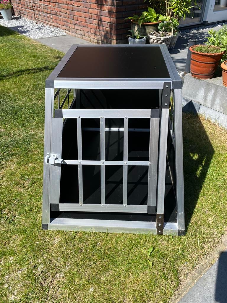 Te koop zgan honden benche van het merk tectake., Dieren en Toebehoren, Ophalen, Zo goed als nieuw