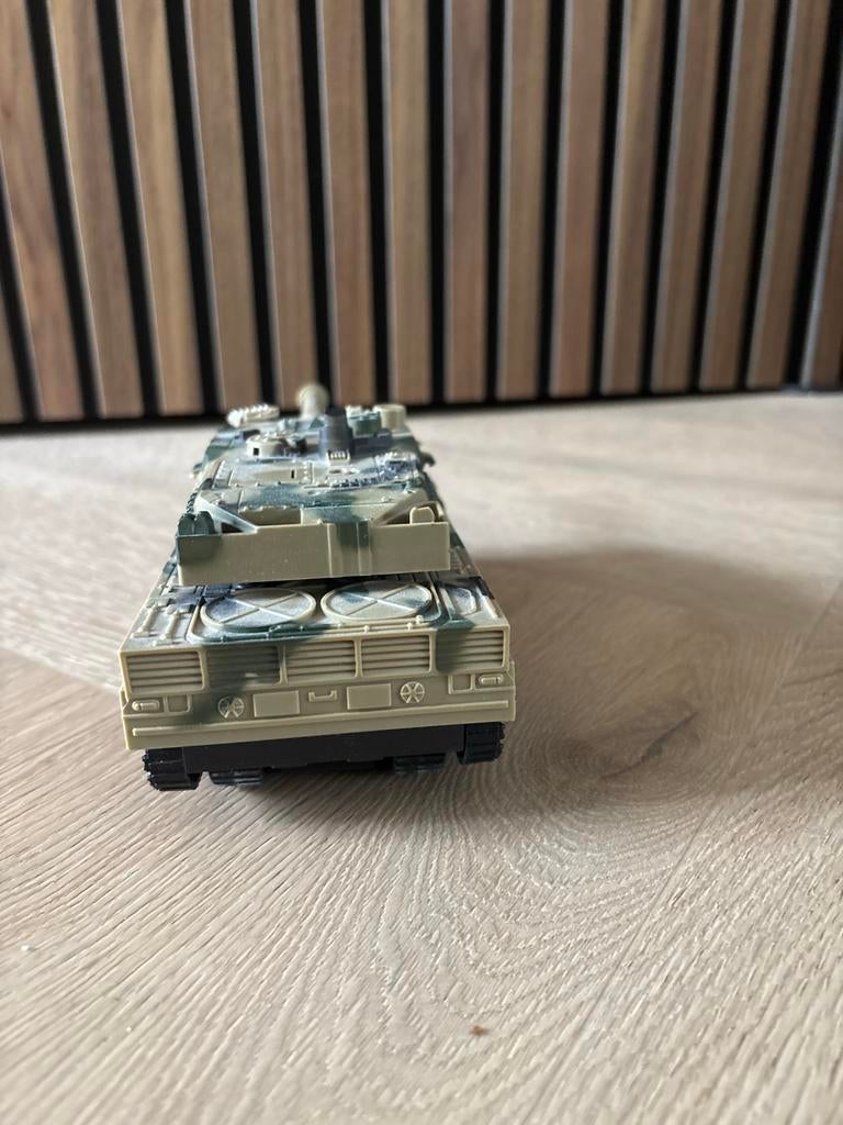 tank met licht, Ophalen of Verzenden, Gebruikt, Afstandsbediening