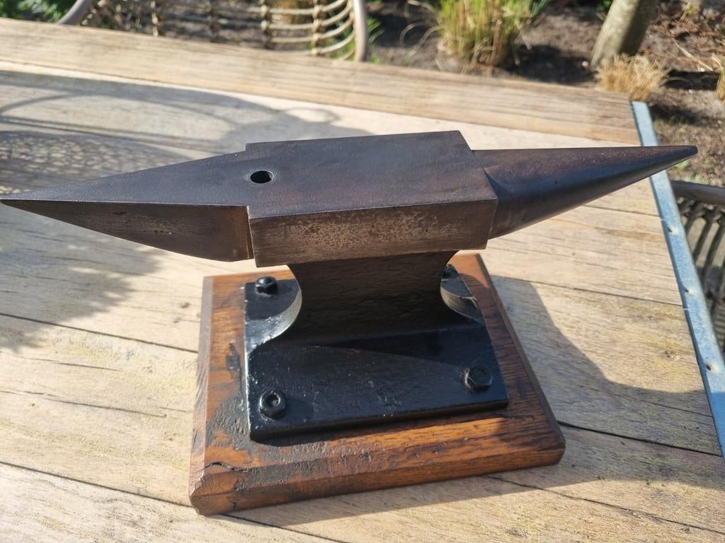 Antiek Aambeeld
!, Ophalen of Verzenden