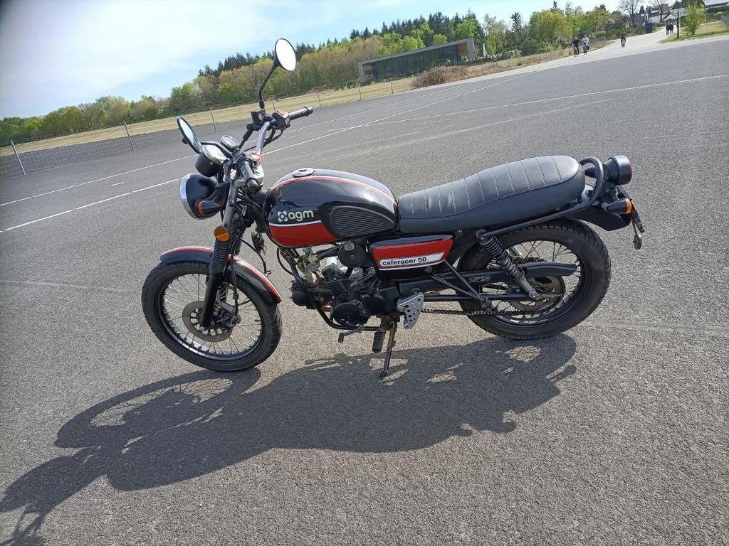 AGM Caferacer 50cc 4-takt - Stijlvolle Retro Scooter, Fietsen en Brommers, Brommers | Overige merken, Ophalen of Verzenden