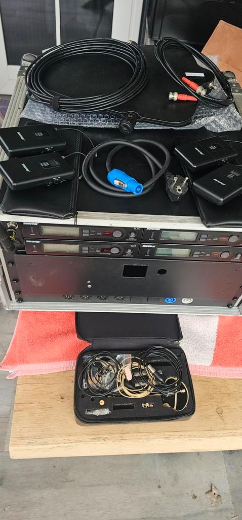 Shure SLX 4 set met beltpacks K3e (606-630), Muziek en Instrumenten, Microfoons, Overige typen, Ophalen