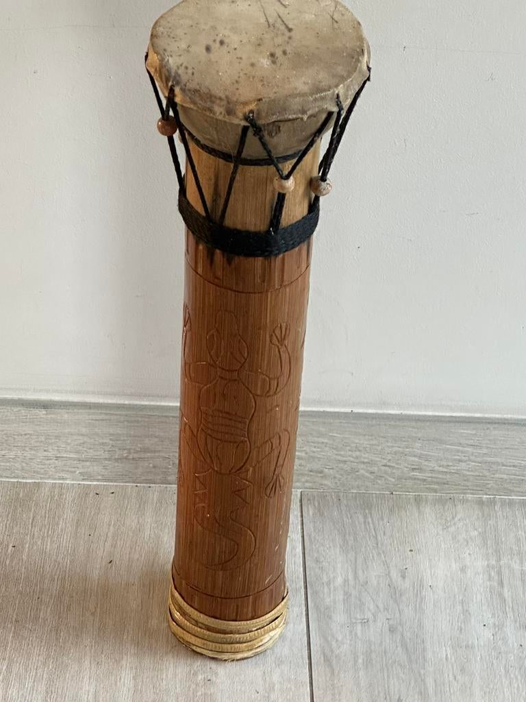 Vintage Bongo Drum handgemaakt muziekinstrument 46 cm, Antiek en Kunst, Ophalen of Verzenden