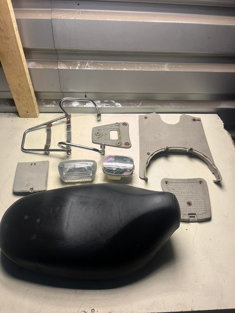 Piaggio free 2t onderdelen, Fietsen en Brommers, Ophalen of Verzenden, Zo goed als nieuw