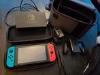Nintendo Switch V2 Zeer Compleet & 4 spellen - Mario, Spelcomputers en Games, Spelcomputers | Nintendo Switch, Met games, Met 2 controllers