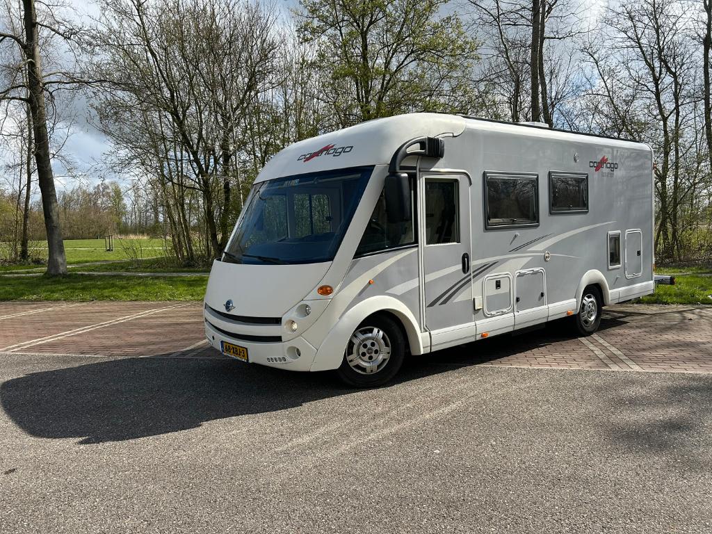 Carthago C-Tourer 142i – 5 pers. rijden, slapen en fietsen, Integraal, Ringverwarming, Fiat, Afzuigkap
