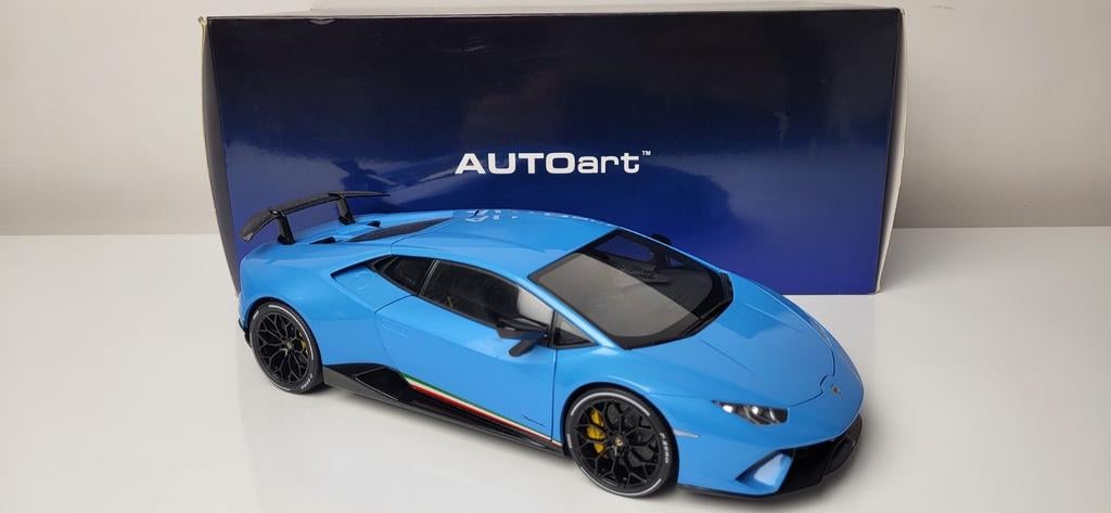 1/18 AUTOart Lamborghini Huracan Performamte, Ophalen of Verzenden, Zo goed als nieuw, Auto, Autoart