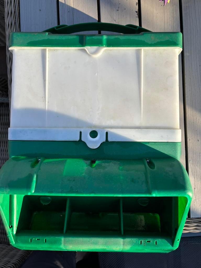 Wise voersilo 10 kg, Dieren en Toebehoren, Pluimvee | Toebehoren, Ophalen of Verzenden, Gebruikt, Drinken en Voederen